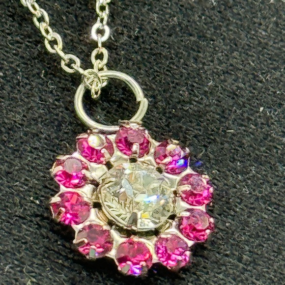 Crystal Flower Necklace made with Swarovski Crystals - Picture 5 of 13